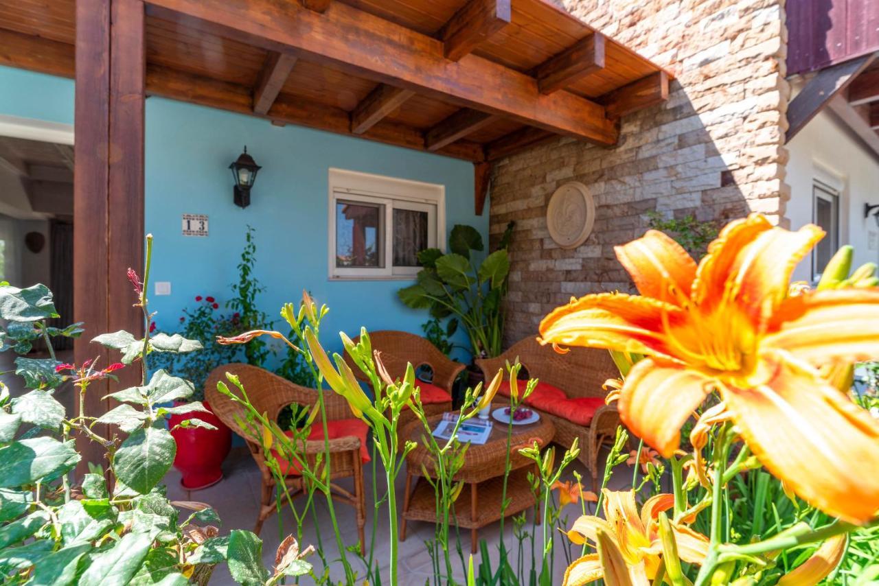 Posidonia Villas