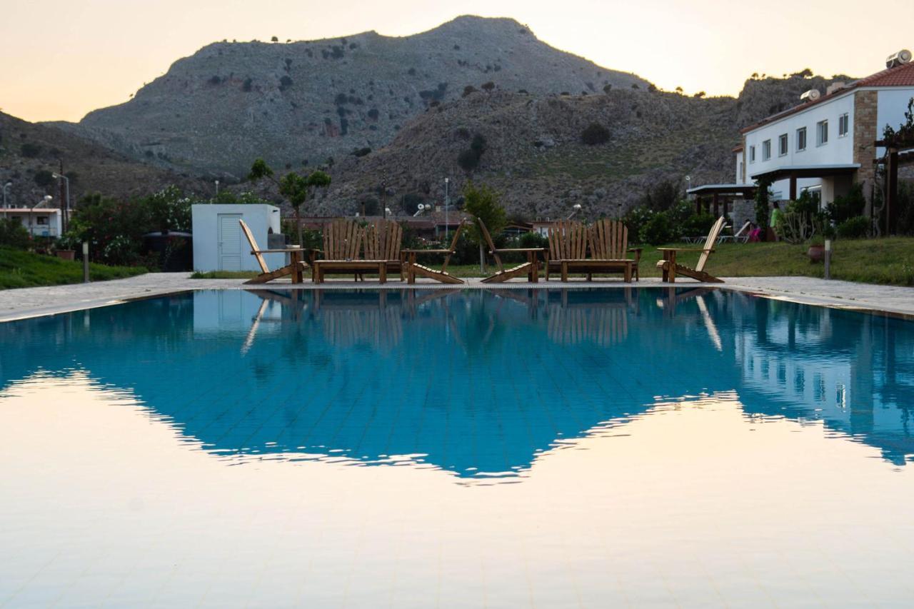 Posidonia Villas *